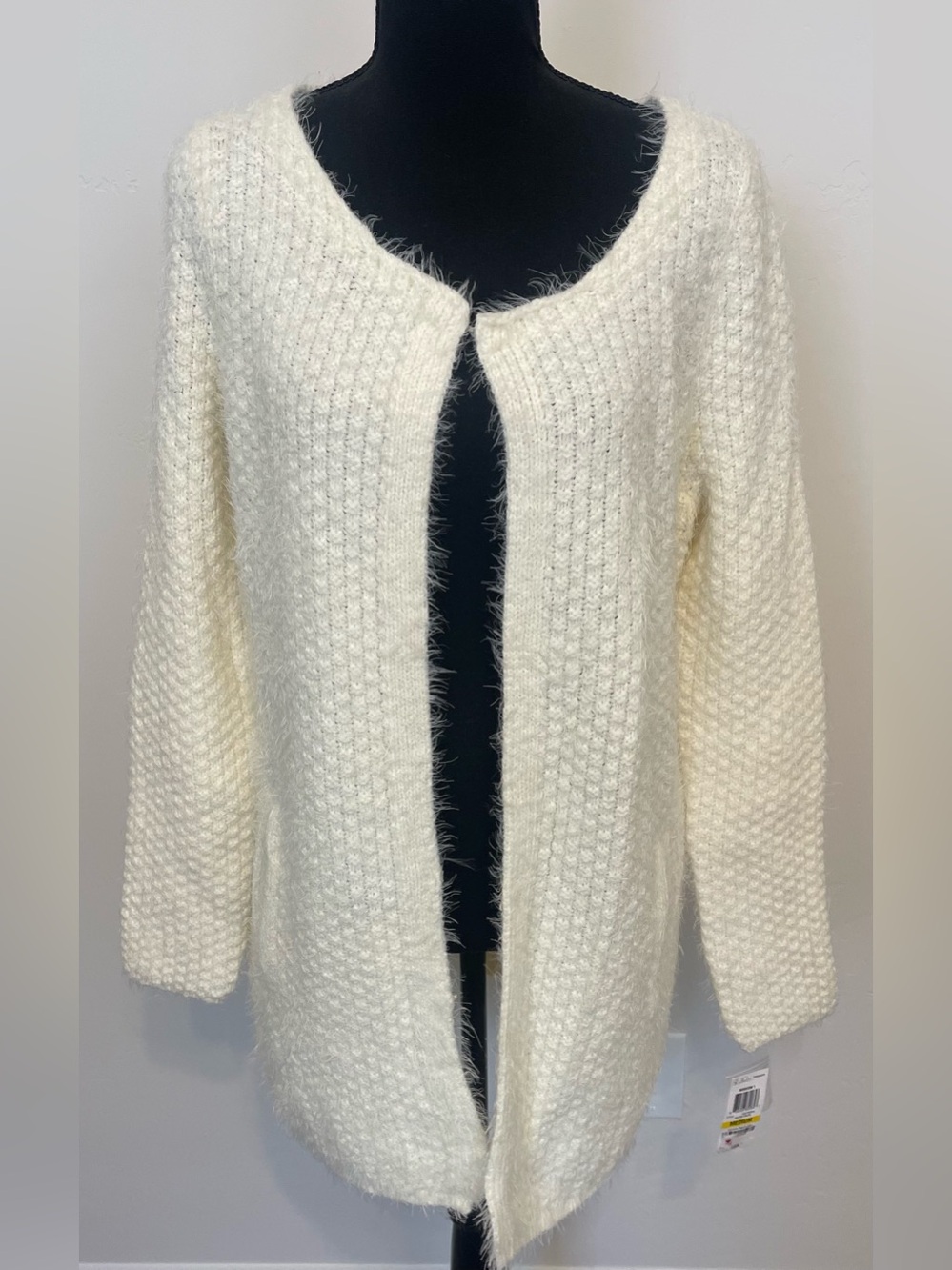 Bar III Women’s M Ivory Fuzzy Eyelash Knit Long Cardigan Sweater NWT